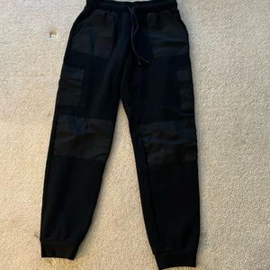 Alo cargo sweatpants size small